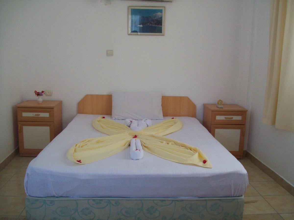 Ipsos Hotel Бельдиби Экстерьер фото