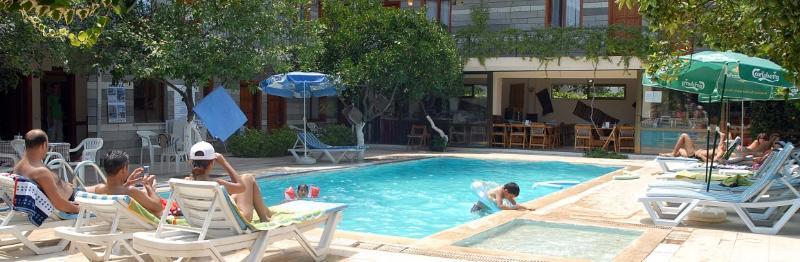 Ipsos Hotel Бельдиби Экстерьер фото